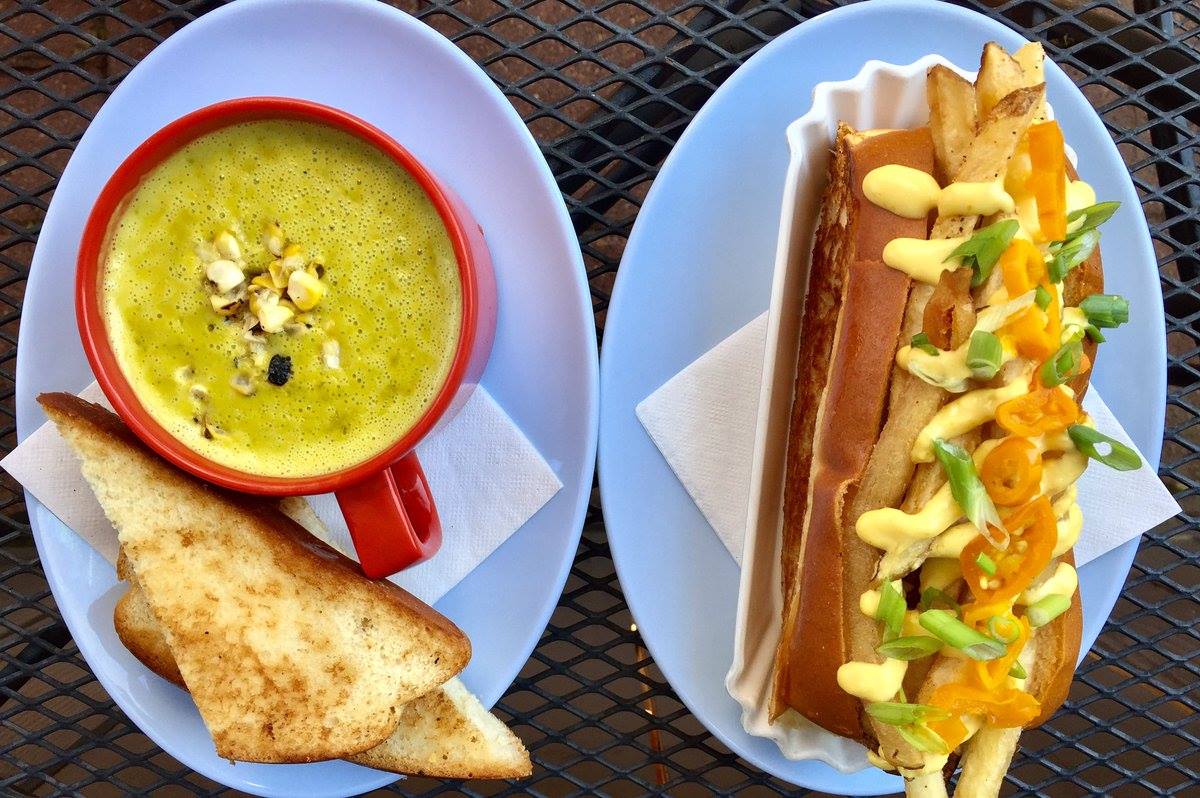 Hot dogs en Good Dog Houston